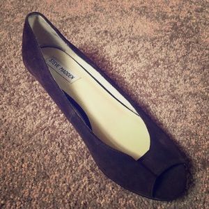 Steve Madden Suede Peep Toe Wedge size 9M